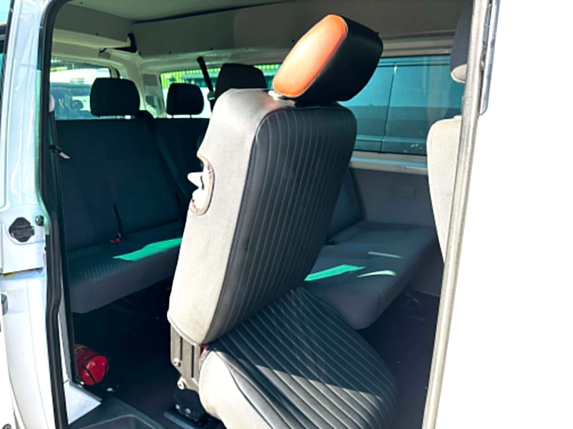 Volkswagen Transporter 2014 - Kombi 2.0 TDI L2H2 AUTOMAAT MARGE 9 PERSOONS afbeelding 22