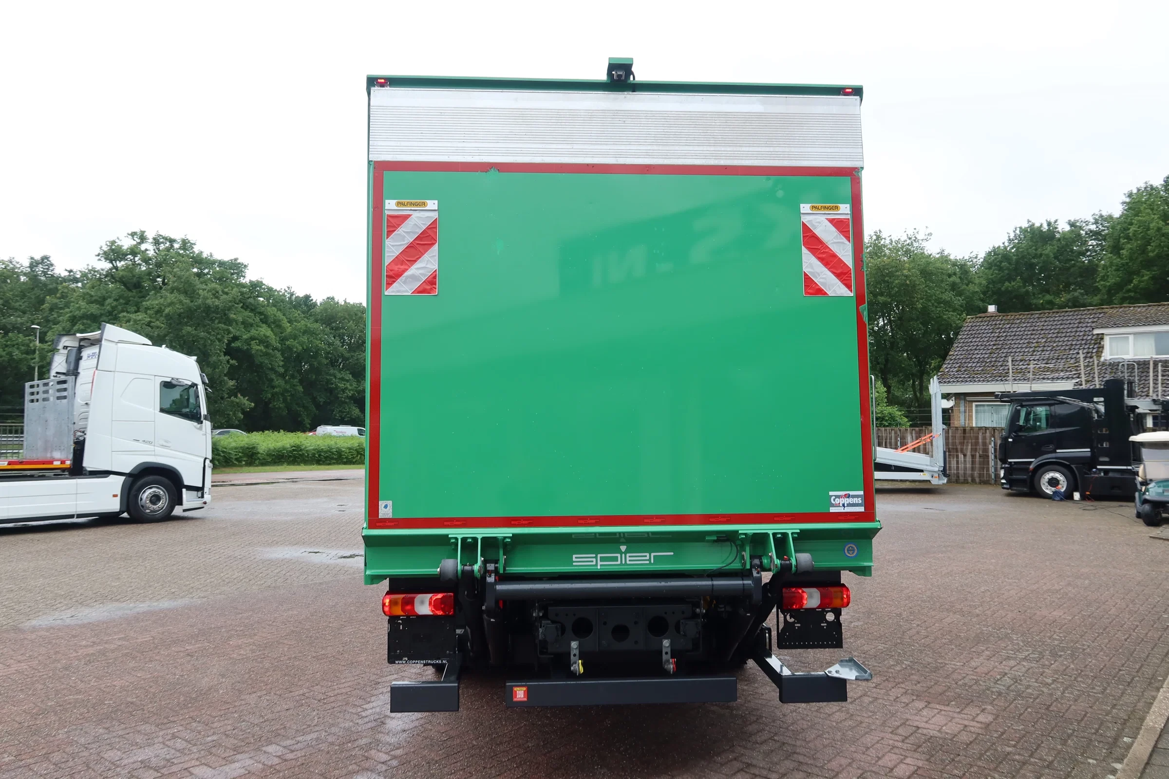 Mercedes-Benz Actros 2023 - 1824 L Bakwagen + Laadklep 2000 kg изображение 12
