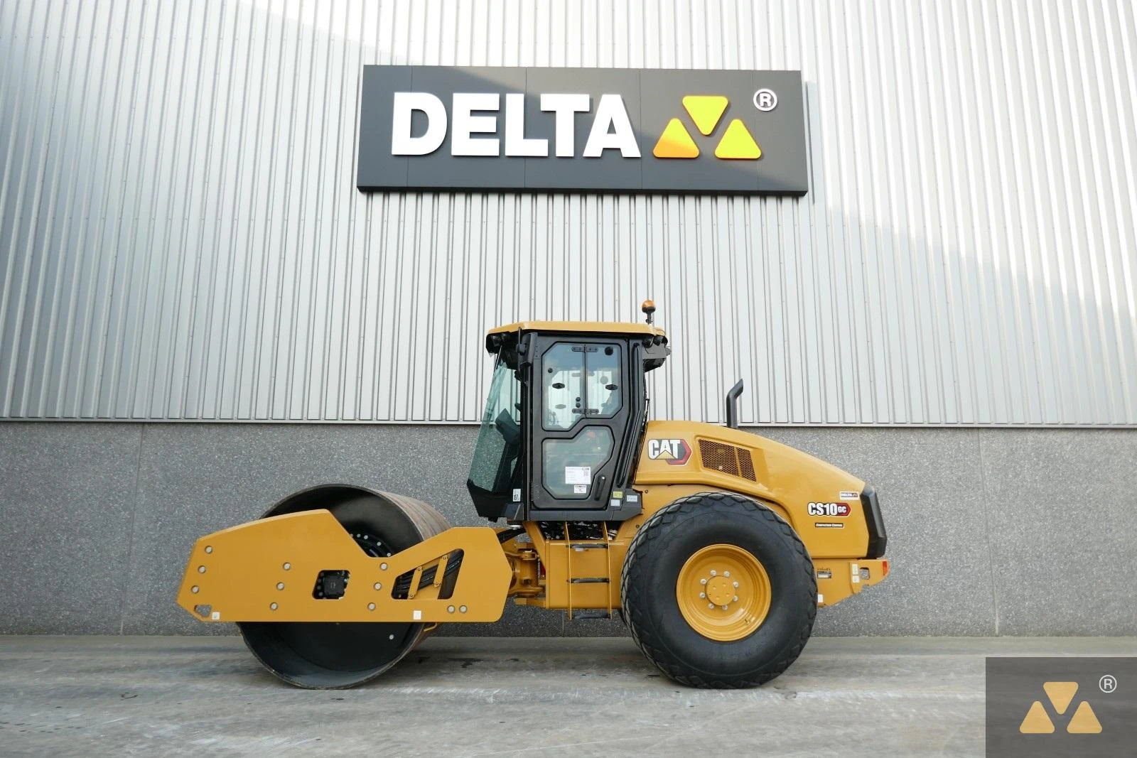 Caterpillar 2023 - CS10GC image 1