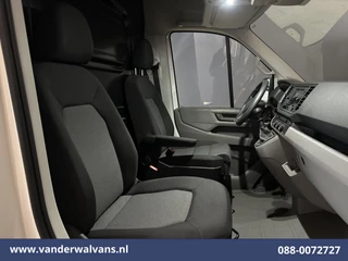 Volkswagen Crafter 2022 - 2.0 TDI 141pk L3H3 L2H2 Euro6 Airco | Camera | Apple Carplay | Massagestoel | Cruisecontrol image 12