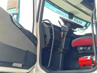Volvo FH 2020 - 13.500 6x2/4 Low roof - MA chassis - PTO/Hydraulic - Full air afbeelding 9