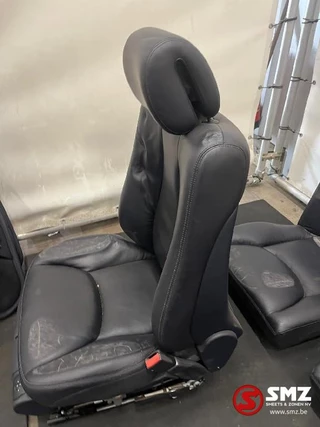 Mercedes-Benz N/A - Occ set interieur met zetels W220 Mercedes image 12