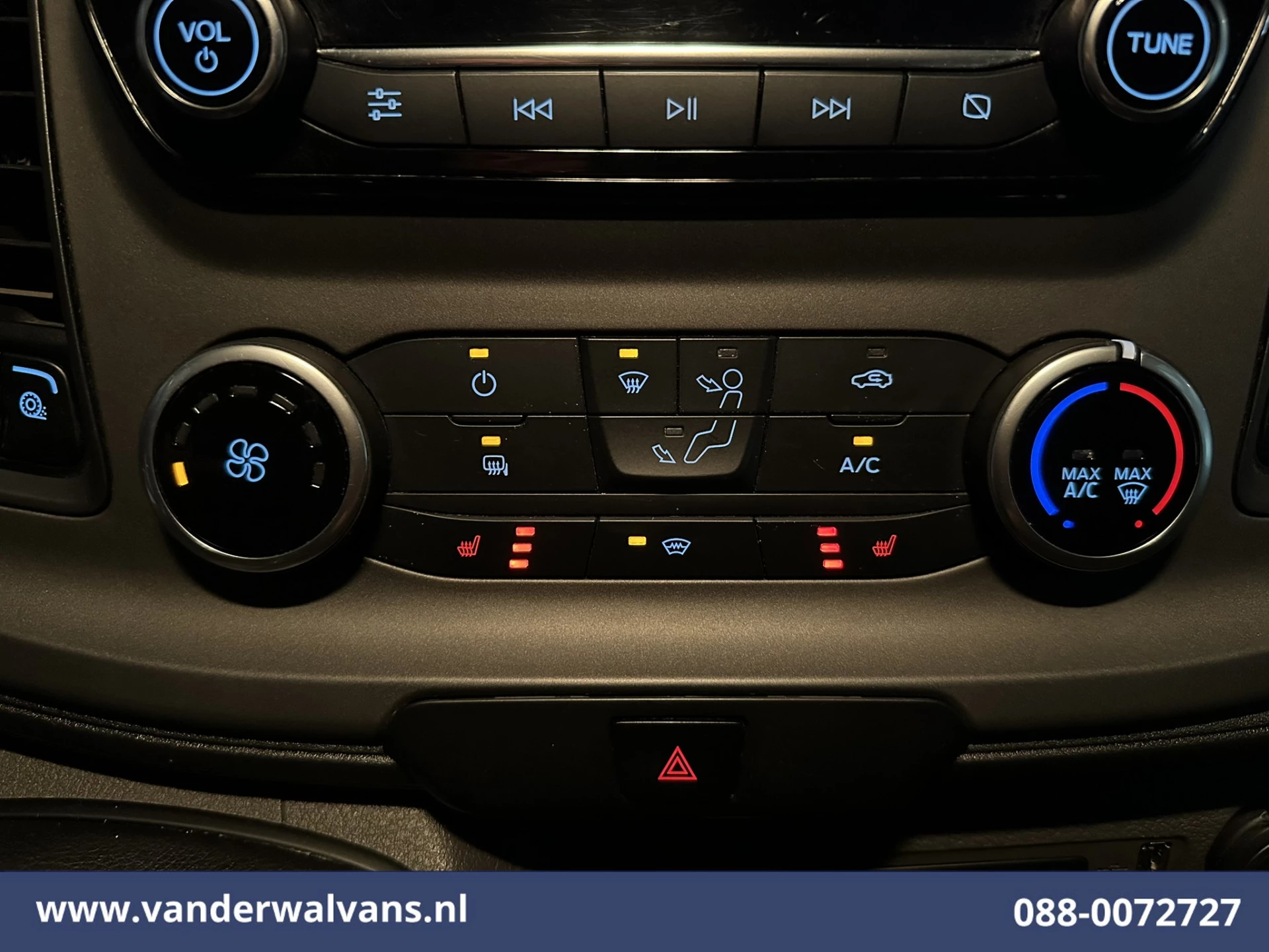 Ford Transit 2021 - 2.0 TDCI 130pk L3H2 Euro6 Airco | Camera | Navigatie | Apple Carplay | Cruisecontrol | Stoelverwarming obrázek 6
