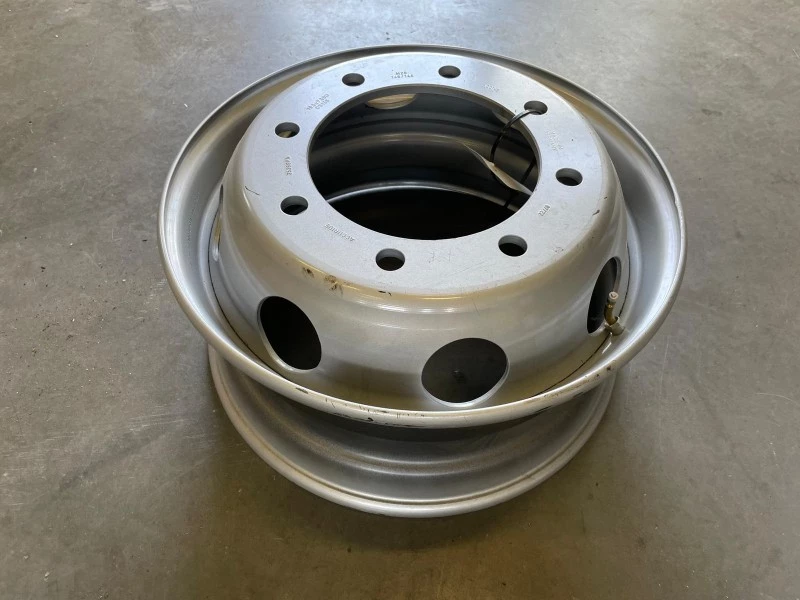 DAF - 1710217 STALEN VELG 8 GAATS 19.5X7.50 (1 STUK OP VOORRAAD!!) afbeelding 1