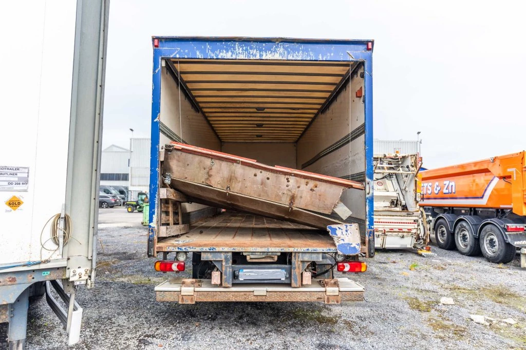 Renault 2005 - MIDLUM 220 (16t) DCI + DHOLLANDIA obrázek 5