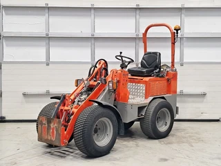 Knikmops 2015 - 130 Wheel loader te koop