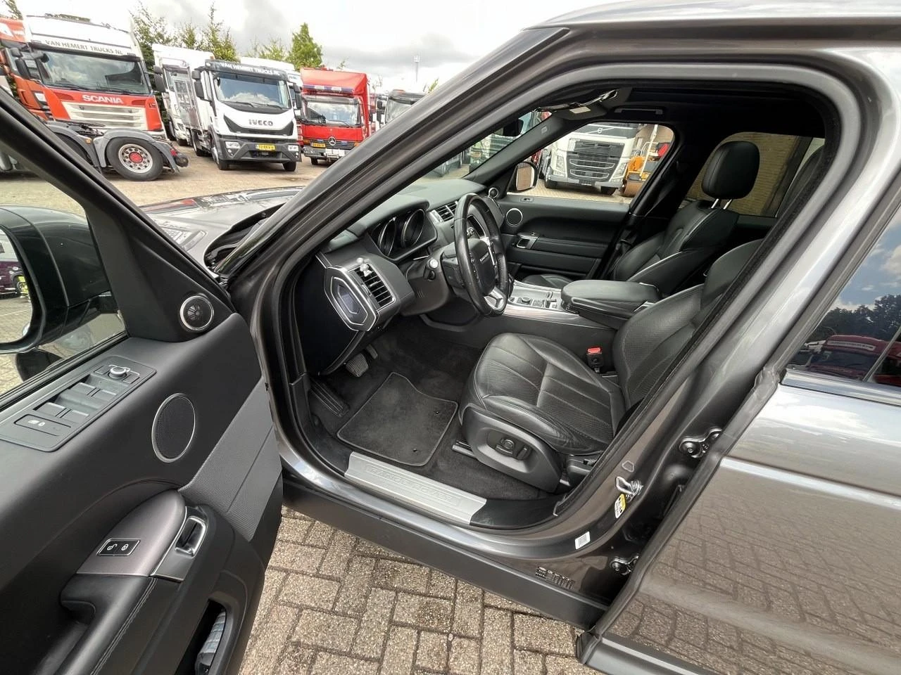 Land Rover Range Rover Sport 2017 image 10