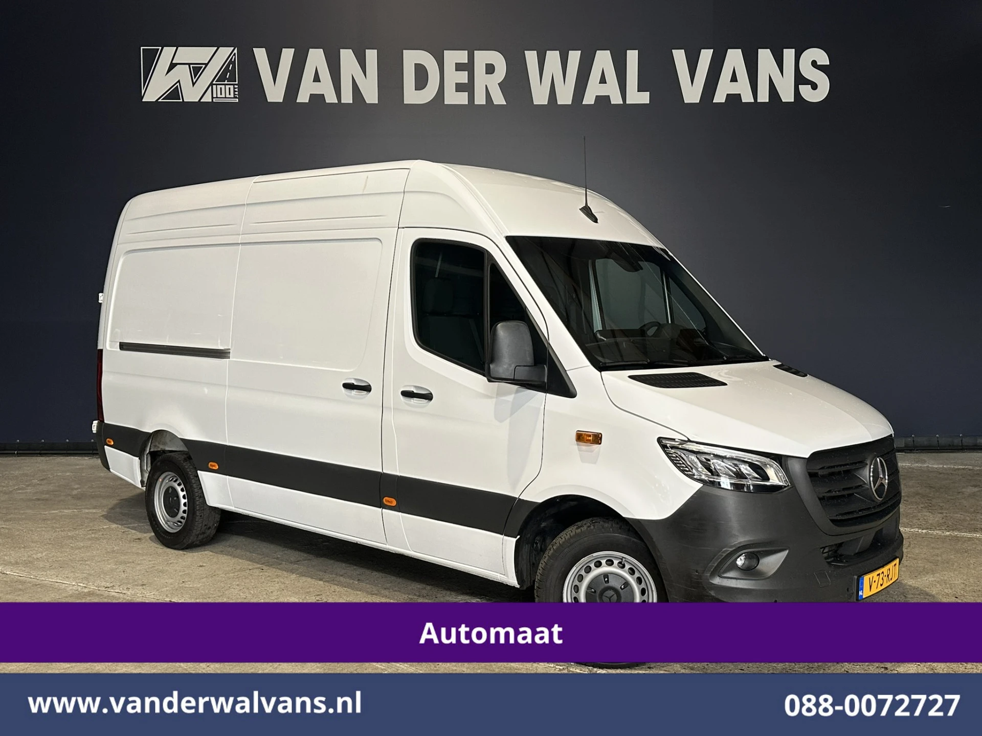 Mercedes-Benz Sprinter 2024 - 317 CDI 170pk 9G-Tronic Automaat L2H2 Euro6 Airco | Camera | Navigatie | LED | Cruisecontrol afbeelding 1