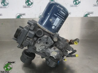 Mercedes-Benz - A 001 446 52 64 // A 001 446 55 64 LUCHTDROGER BENZ 1845 MP5 en venta