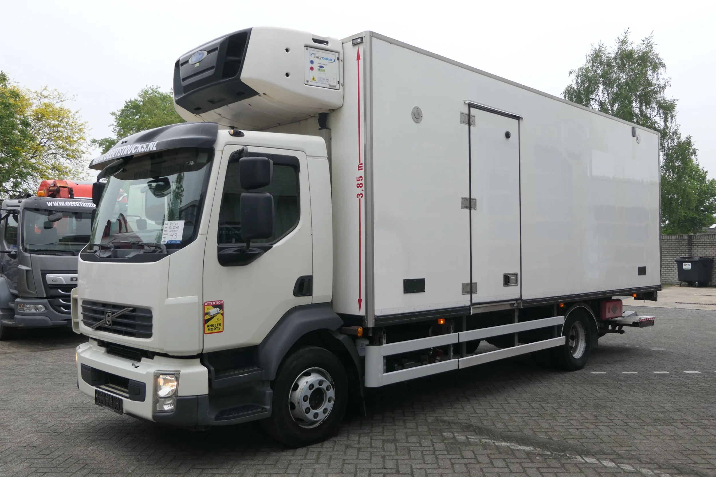 Volvo 240 2013 - FL | Carrier SUPRA 950Mt / Bi-temp | 3 Compartments | 582187Km | 2013 | 12Ton | 6 Cylinder | Dhollandia 1500Kg | TUV/MOT/APK 08-2026 | Luxembourg Truck afbeelding 5