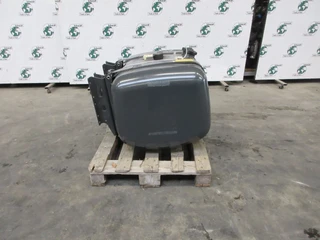 Mercedes-Benz - A 960 470 71 02 // 290 LITER TANK NIEUWE MERCEDES MP4 EURO 6 imagen 2 miniatura