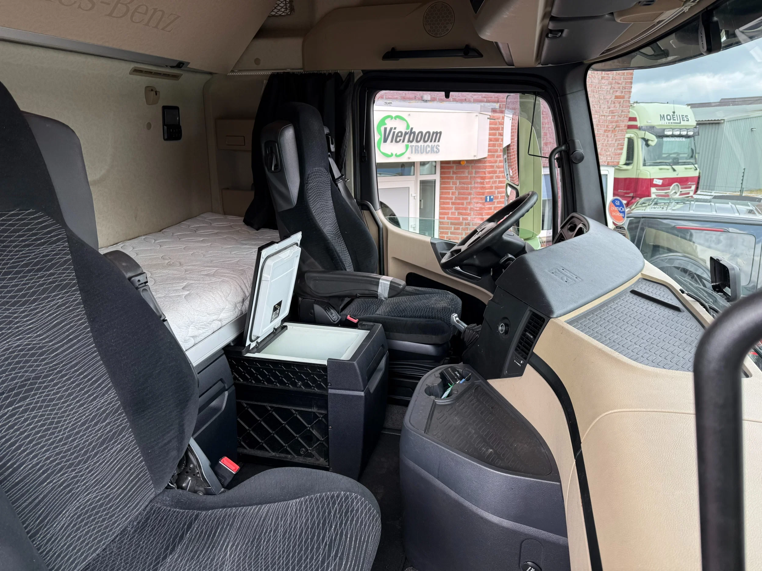 Mercedes-Benz Actros 2015 - Actros 2745LL 6X2 GIGASPACE CHASSIS EURO6 HOLLAND TRUCK TOPZUSTAND!!! image 9
