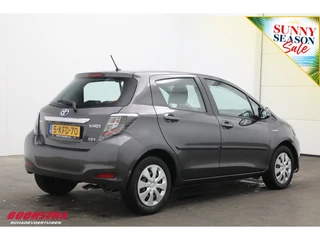 Toyota Yaris 2013 - 1.5 Full Hybrid Aspiration 5-drs Cruise Clima Bluetooth Camera image 3 thumbnail