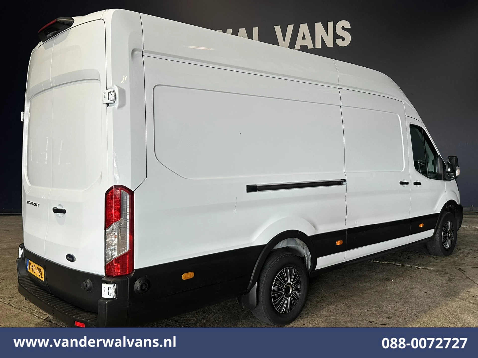 Ford Transit 2023 - 2.0 TDCI 131pk L4H3 Euro6 Airco | Camera | Cruisecontrol | Verwarmde voorruit obrázek 10