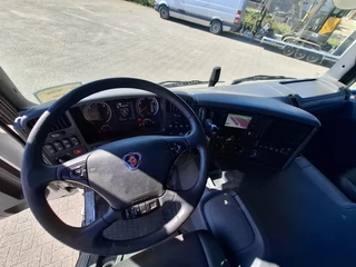 Scania P 2017 - P320 / HYBRIDE / ONLY:294233 KM / LIFT+LENKACHSE / SCHMITZ ISOLATED BOX / PLATFORM / LWDS / NAVI / XENON / AUTOMATIC / EURO-6 / 2017 image 22