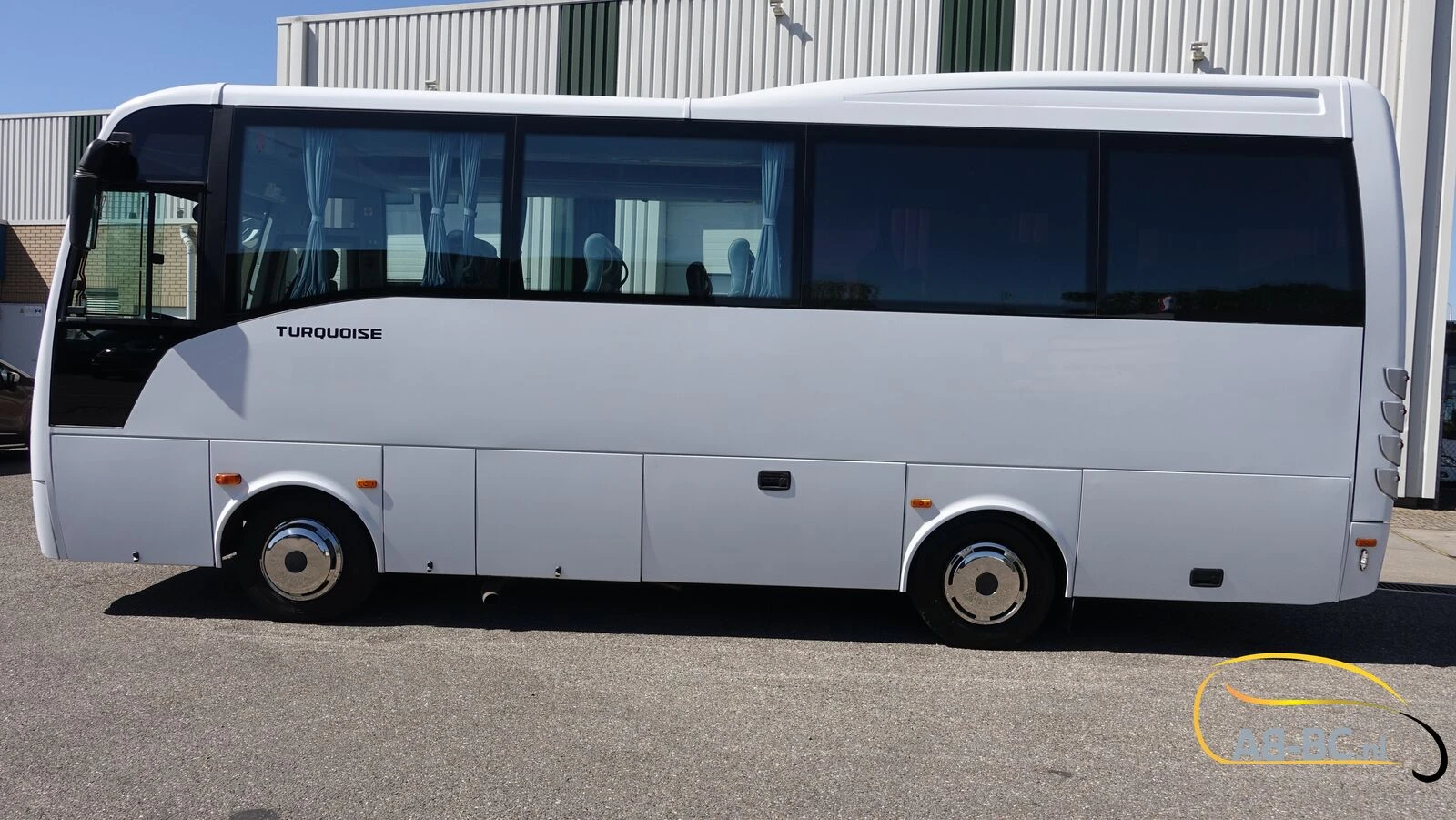 Isuzu Turquoise 30 seats EURO 6 2016 afbeelding 17