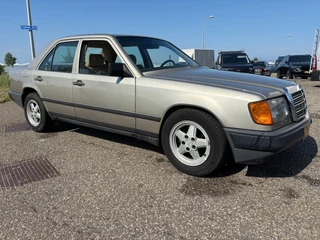Mercedes-Benz 300 1988 - 300D W124 Automaat Airco Trekhaak Cruisecontrol MARGE obrazek 3
