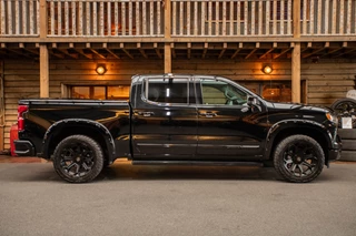 Chevrolet Silverado 2024 - High Country 6.2 V8 image 6