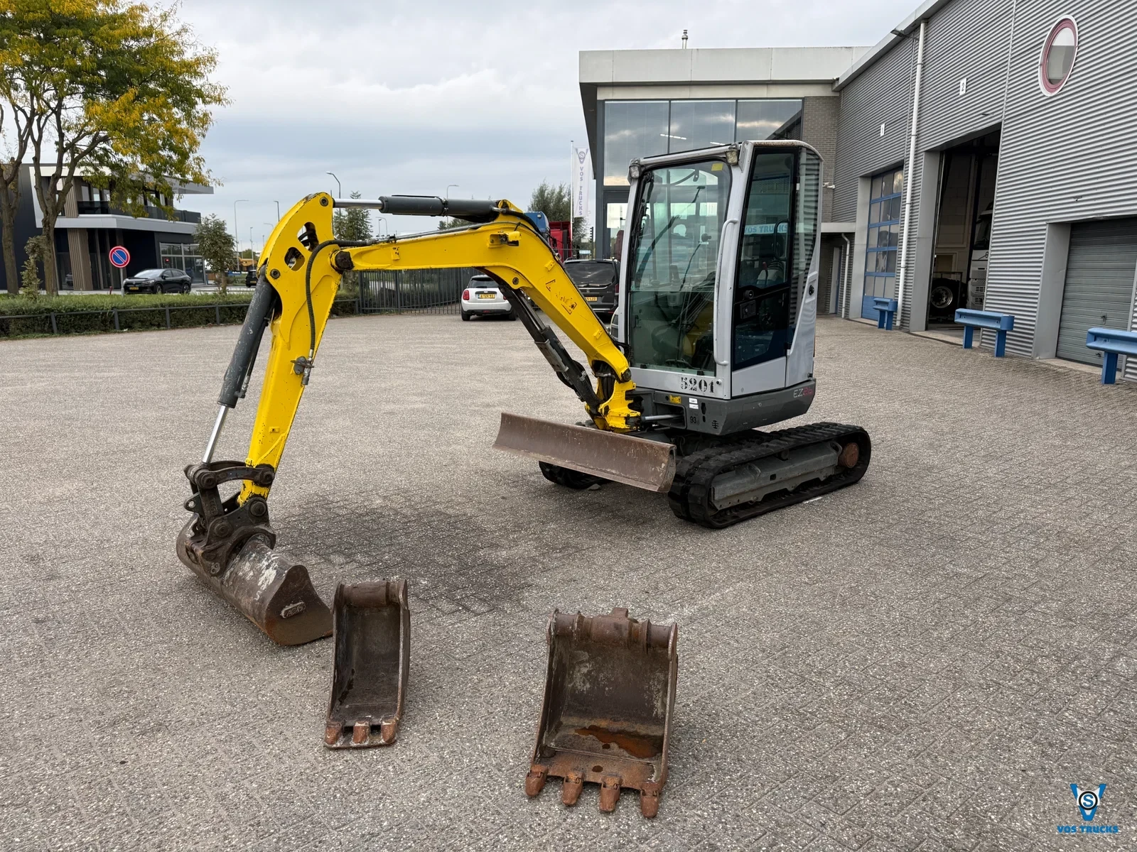 Neuson EZ26 2021 - / 23652 HOURS / 21 PK / QUICK-COUPLER / 2 EXTRA BUCKETS / 2021 afbeelding 1