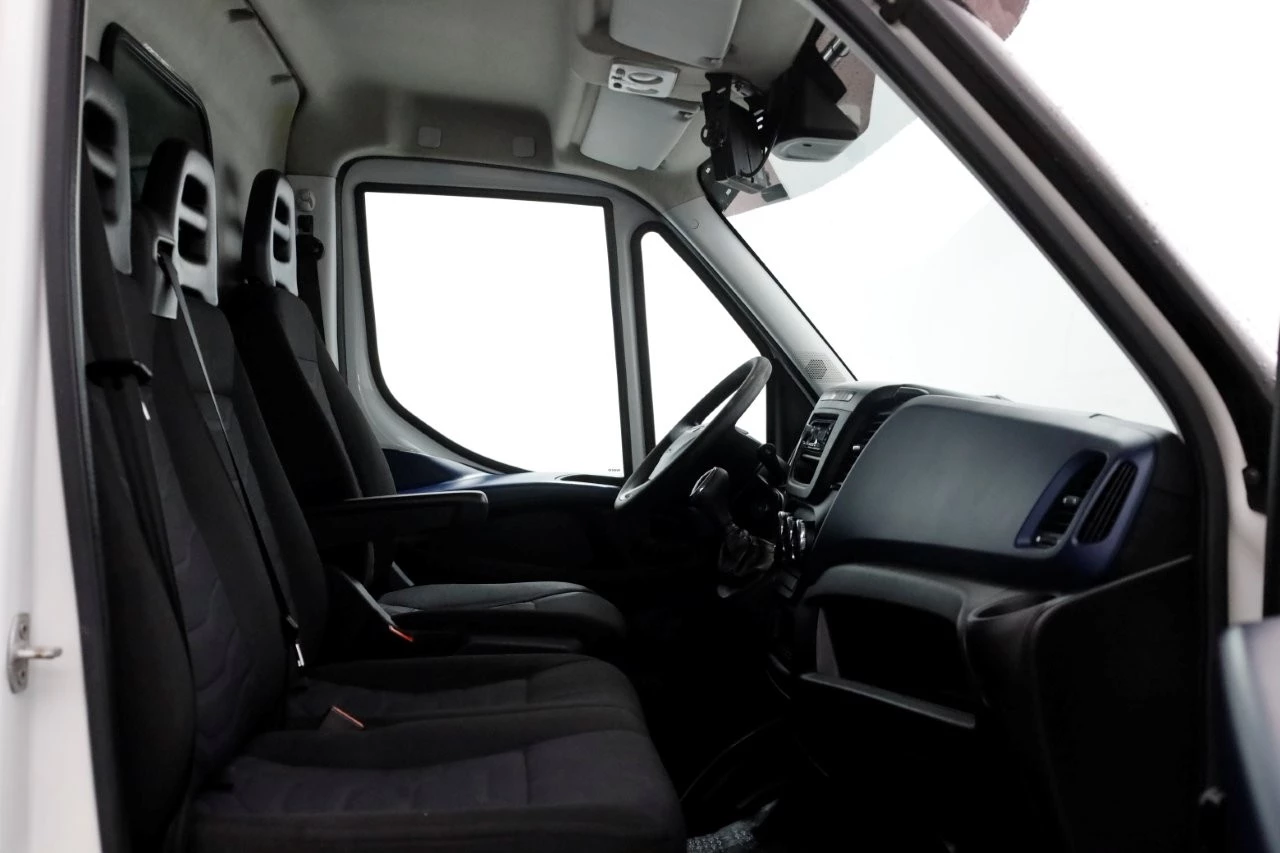 Iveco Daily 2018 - 35C14 136pk E6 HiMatic Automaat L2H2 Airco/Camera/Trekhaak 3500kg 09-2018 Bild 3