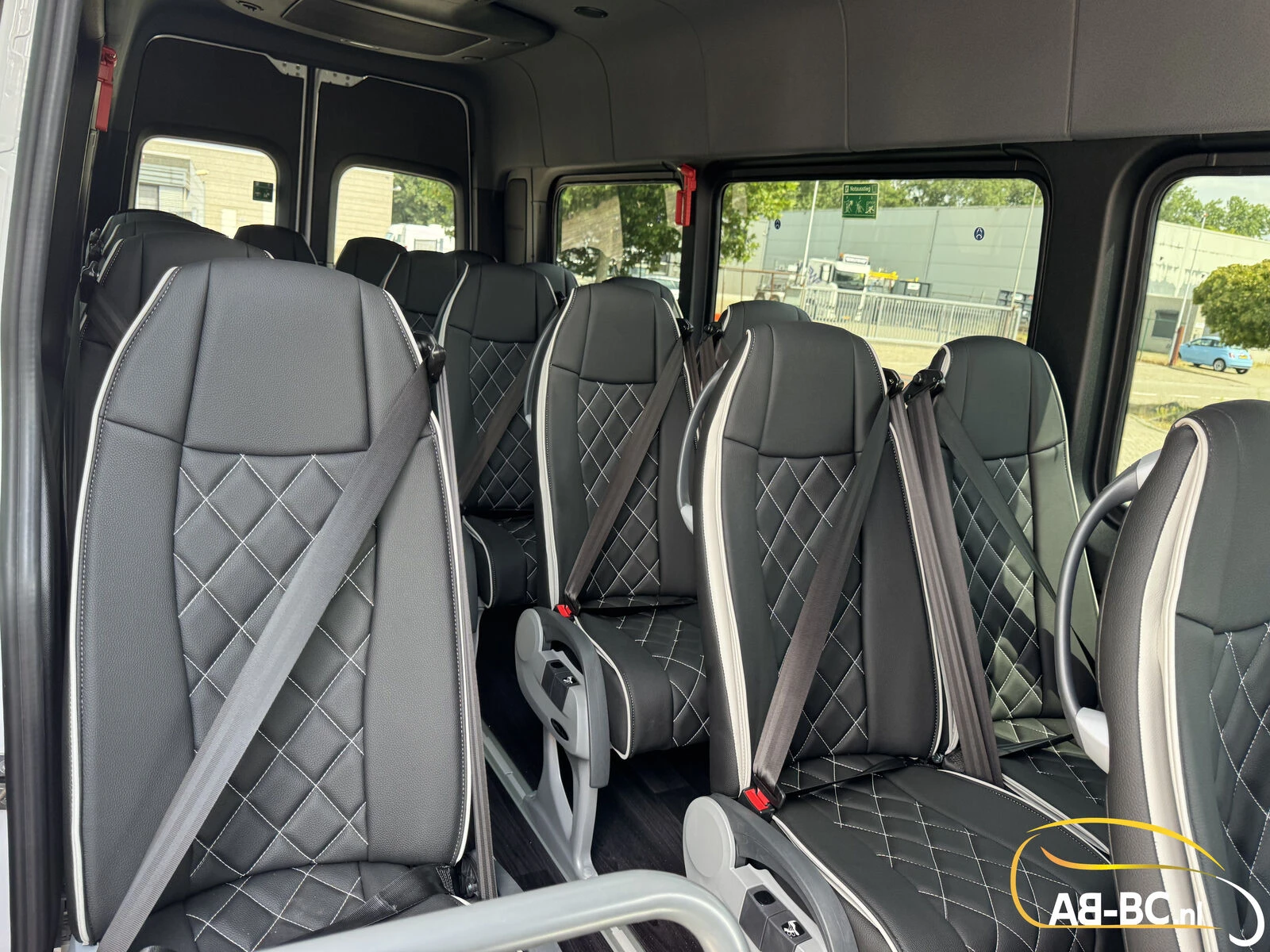 Mercedes-Benz Sprinter 2026 - Transfer 45, 21 Seats, Euro 6, Original German Product afbeelding 40