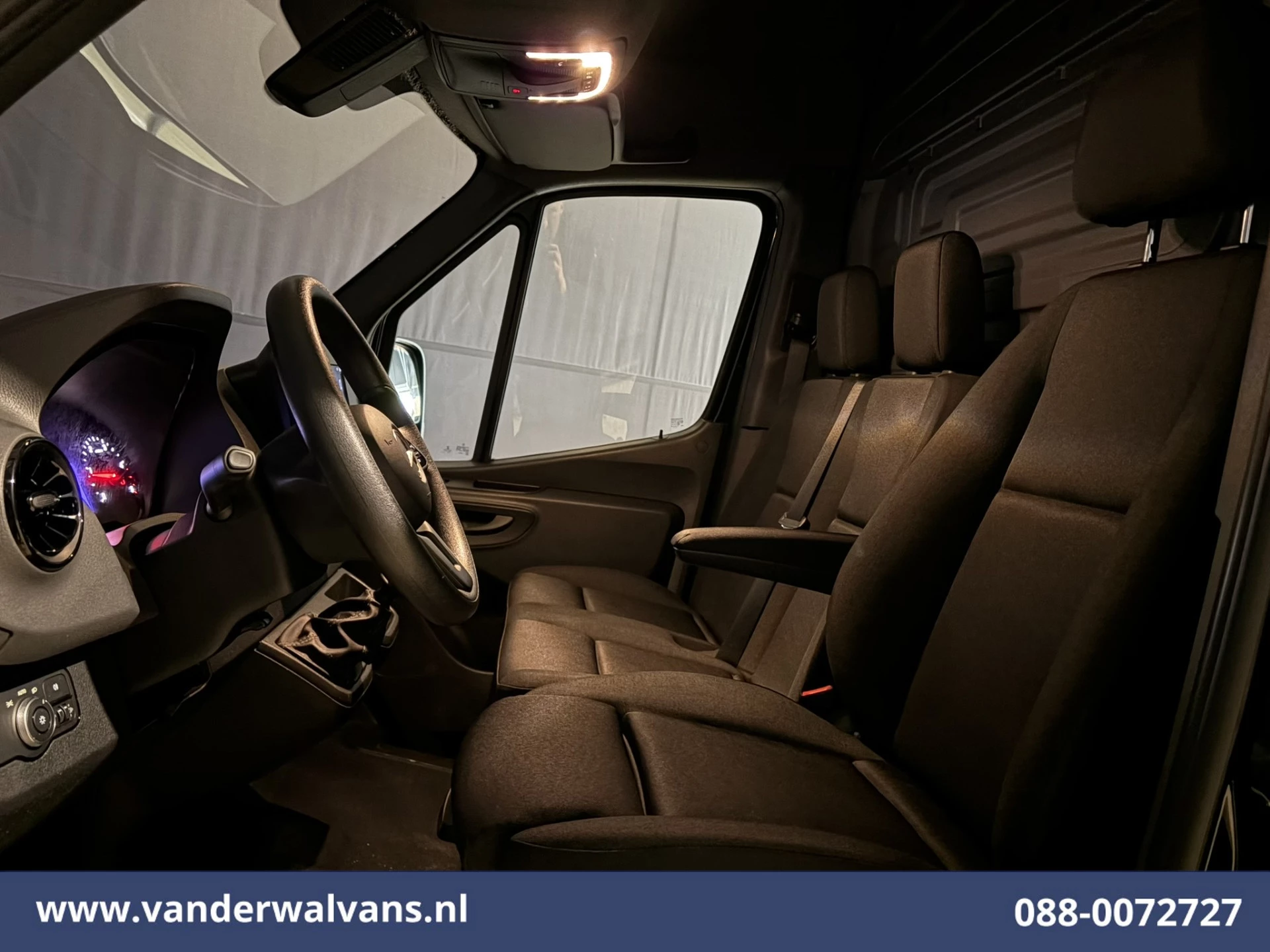 Mercedes-Benz Sprinter 2023 - 317 CDI 170pk L3H2 Euro6 Airco | Camera | Apple Carplay | Cruisecontrol immagine 16