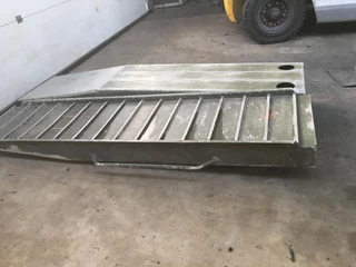 Diversen N/A - Oprijplanken Aluminium - Afm: 220 x 50 x 12 cm obrazek 2