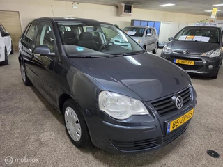 Volkswagen Polo 2008 - 1.4-16V Comfortline изображение 1