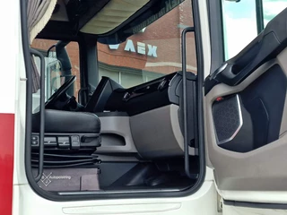 Scania S 2021 - S540 NGS Highline 4x2 - Low deck - Retarder - Custom interior - Night clima - Full air - Led - Navi bild 26