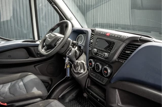Iveco Daily 2021 - 35S14V 2.3 L4H2 | Automaat | 3.5T Trekgewicht | Climate | Cruise | Euro 6 image 2