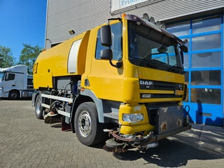 DAF CF 85.360 2011 - Johnston Manual Euro 5 New Apk te koop