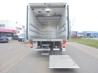 Renault D 2020 - 210 FRIGO MANUAL GEARBOX zdjecie 6
