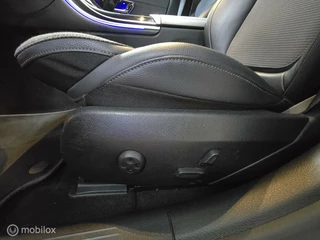 Mercedes-Benz C-Class 2022 - 200 Luxury Line Panorama dak bild 17