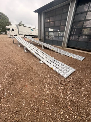 Alluminium - oprijplaten MARK MILAIRX totaal 9.12 lang cm 20 TON image 3 thumbnail
