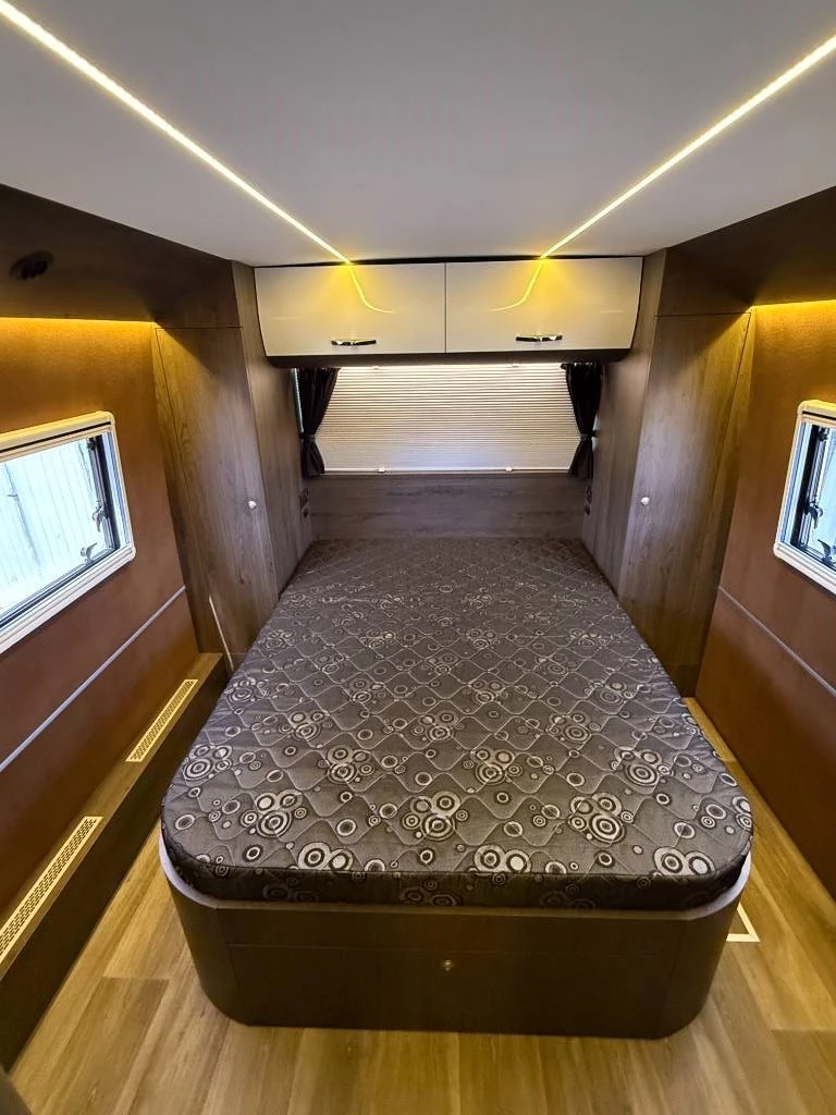 Setra 2014 - S 411 HD. HIGH-END Camper! Bild 25