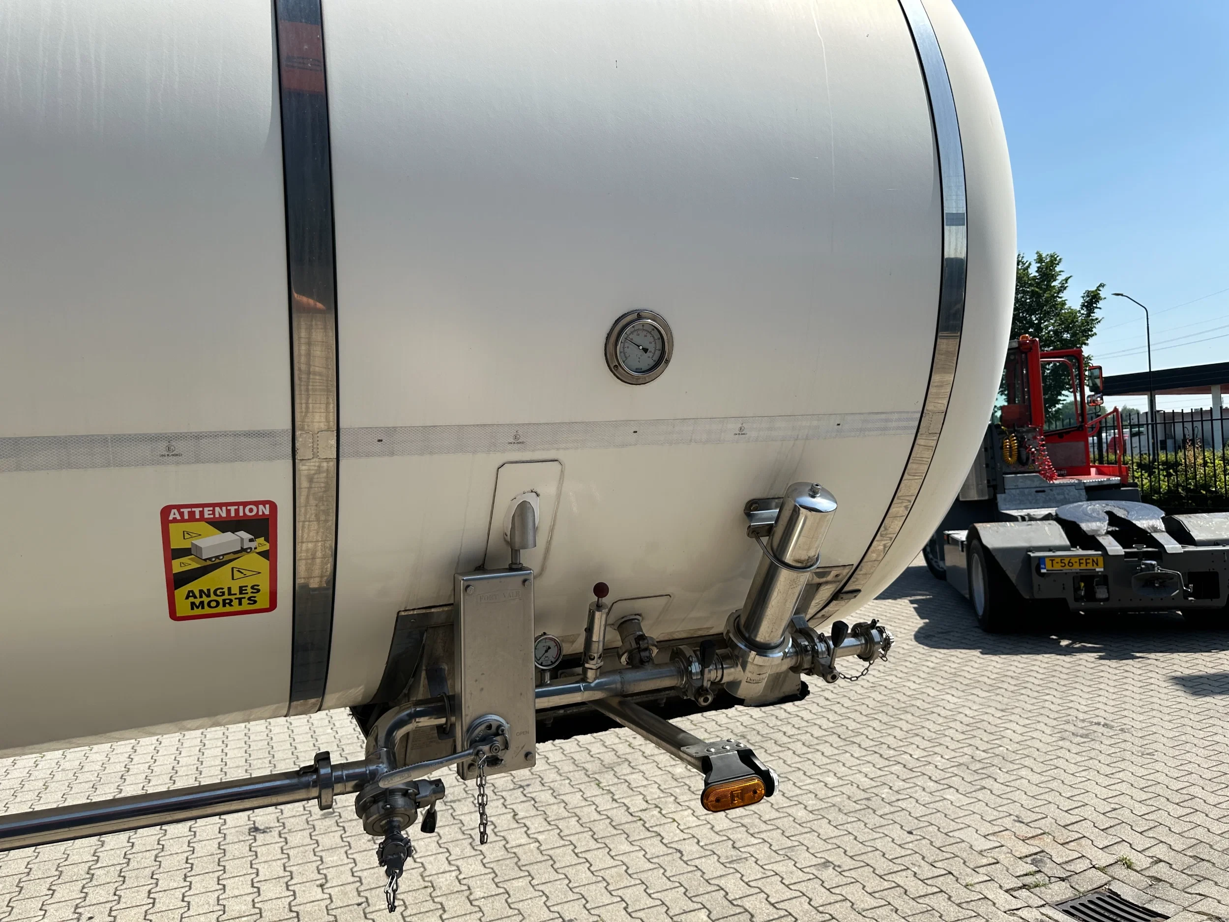 Van Hool 2014 - FOOD / LEBENSMITTEL / empty weight: 5.860kg / 29.500L / 1-comp.+ 1 baffel / discbrakes / NL / APK: 05/2027 afbeelding 21