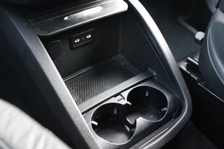 Mercedes-Benz V-Class 2024 - 300d - Avantgarde - DC - 4-matic - 360 Cam - Multibeam - Elektrische schuifdeuren - Digitale spiegel - Volle auto - Rijklaar obrazek 40