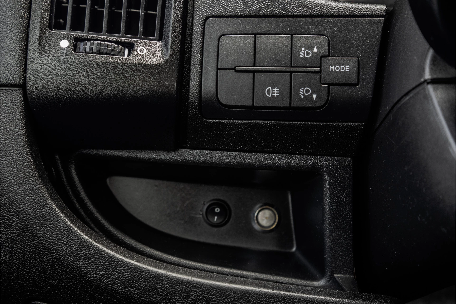 Fiat Ducato 2018 - Open laadbak met oprijplaat | 131PK | Euro 6 afbeelding 18
