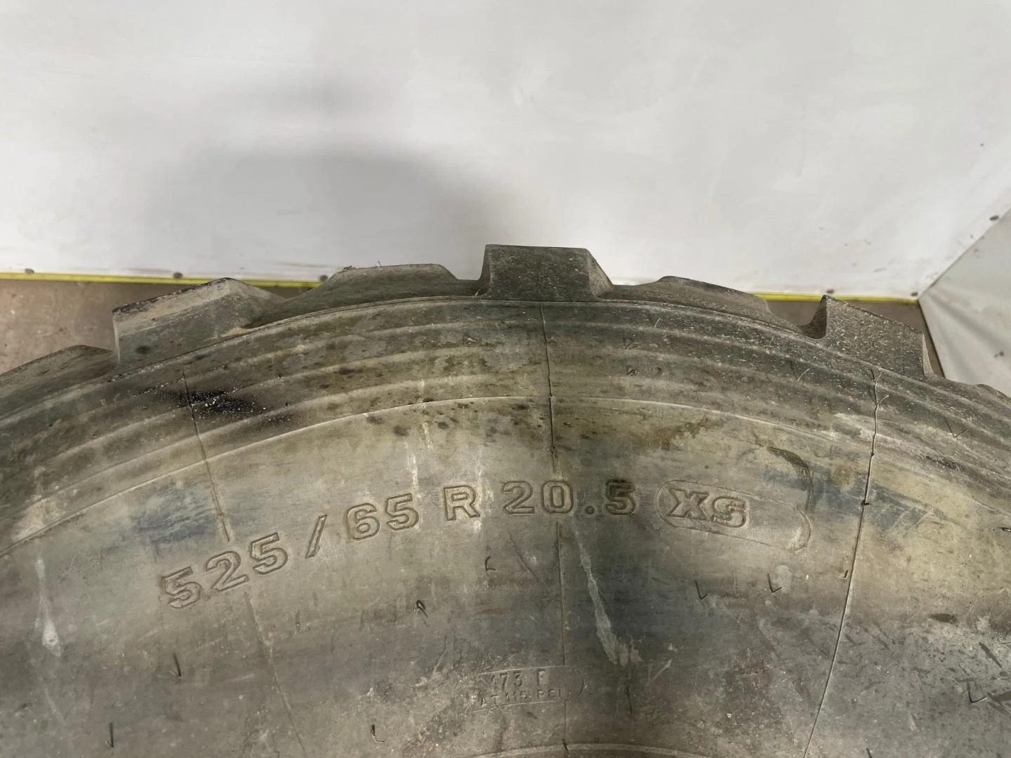 Michelin 525/65 R20.5 afbeelding 5
