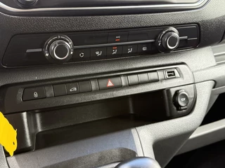 Peugeot Expert 2022 - 1.5 BlueHDI 102 PK / L2H1 / 1e EIG. / 46.846 KM! / AIRCO / CRUISE / NAVI / CARPLAY zdjecie 17
