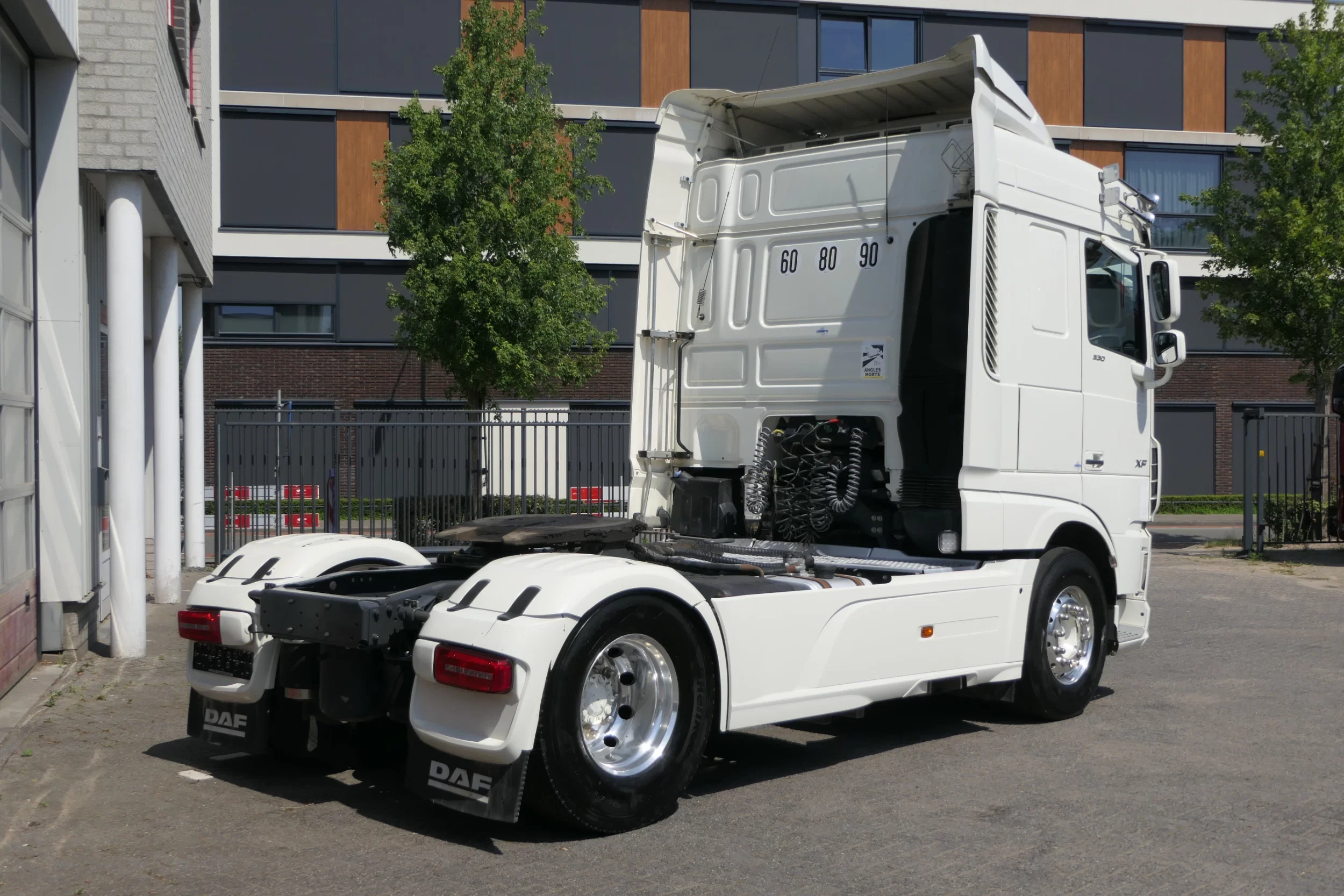 DAF XF 530 2020 - | Hydraulic | Retarder | 544203Km | 2020 | Smart Tacho 2 | Full Air | Roof airco | Stand klima | Leather Seats | Navi | Tv | Microwave | Full Options | Euro6-D | TUV/MOT/APK 05-2027 | French Truck afbeelding 12