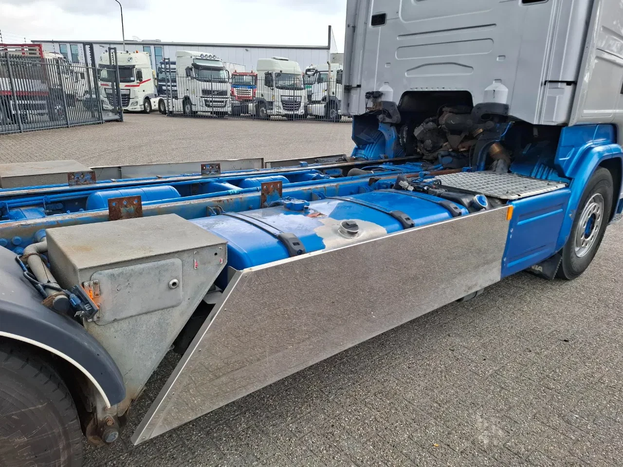Scania R 2014 - R580 V8 / RETARDER / LIFT+LENKACHSE / FULL-AIR / PLATFORM 2000 KG / LEATHER / AIRCO / AUTOMATIC / EURO-6 / 2014 immagine 9