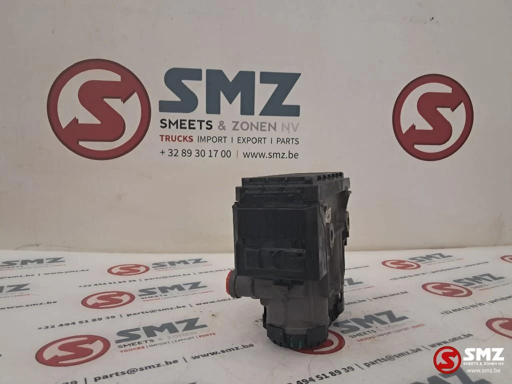 Mercedes-Benz 2014 - Occ EBS achterasmodulator Mercedes afbeelding 4
