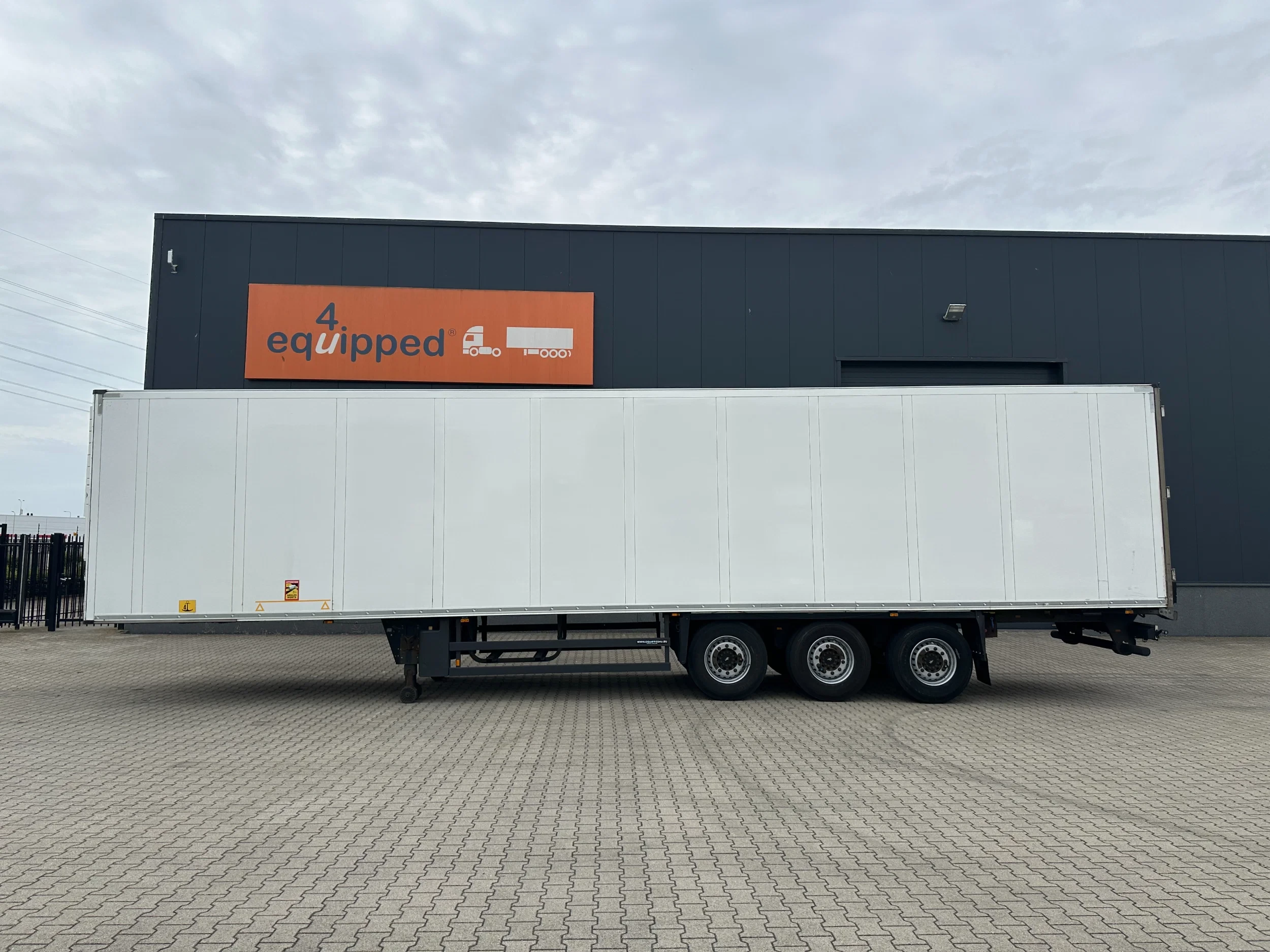 Schmitz Cargobull 2015 - CARRIER VECTOR 1950 D/E / DISCBRAKES / NL-TRAILER / APK: 9-2026 immagine 2