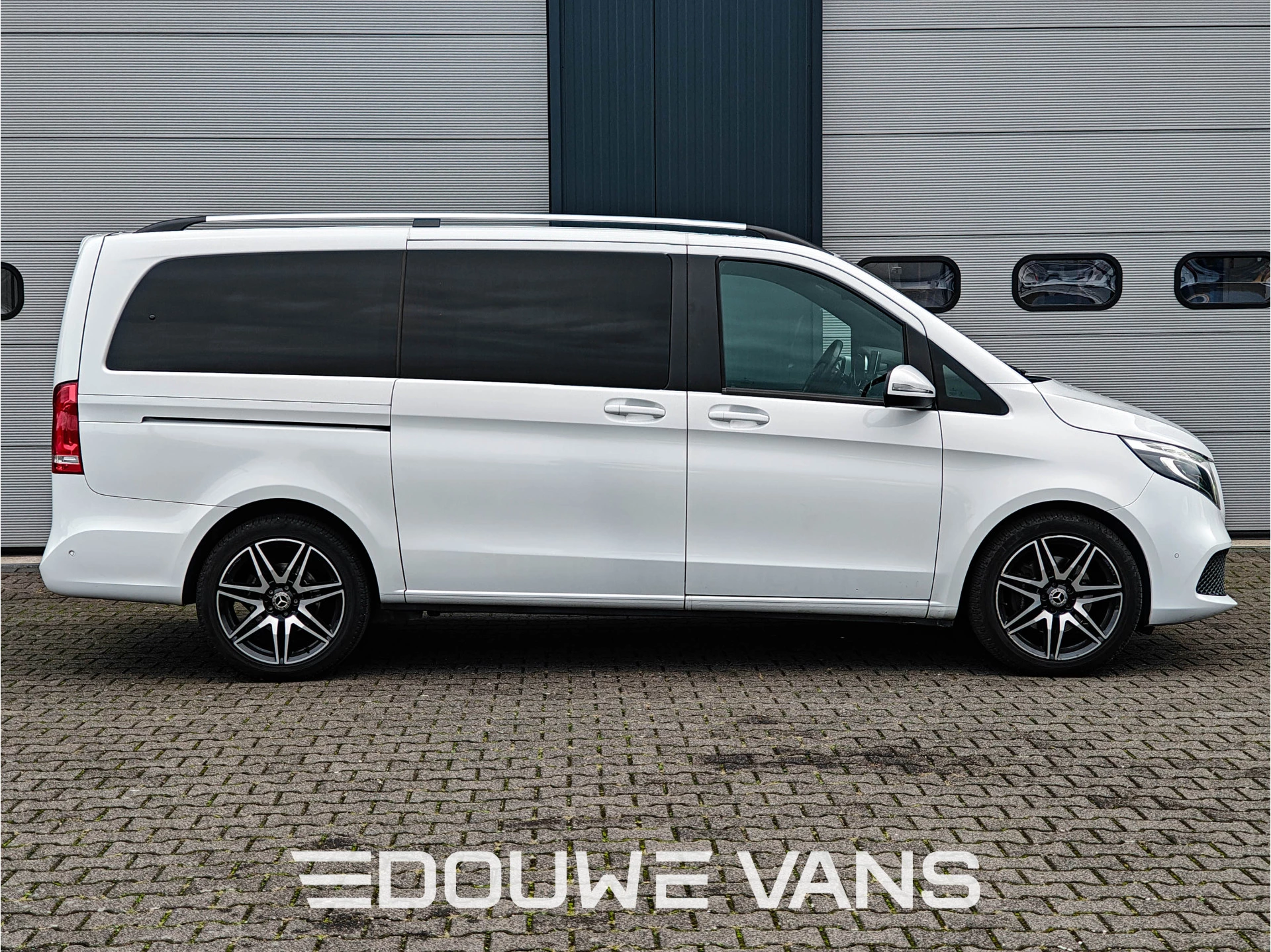 Mercedes-Benz V-Class 2019 - V220 L2 Edition Trekhaak LED Enkel Cabine Bild 2