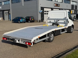 Iveco Daily 2024 - 35S18 Auto/Machine Transport Oprijwagen Automaat Airco Cruisecontrol Trekhaak BPM VRIJ immagine 4