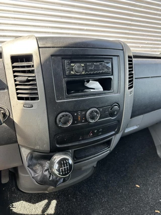 Volkswagen Crafter 2012 - 30 2.0 TDI L2H2 Airco obrazek 8