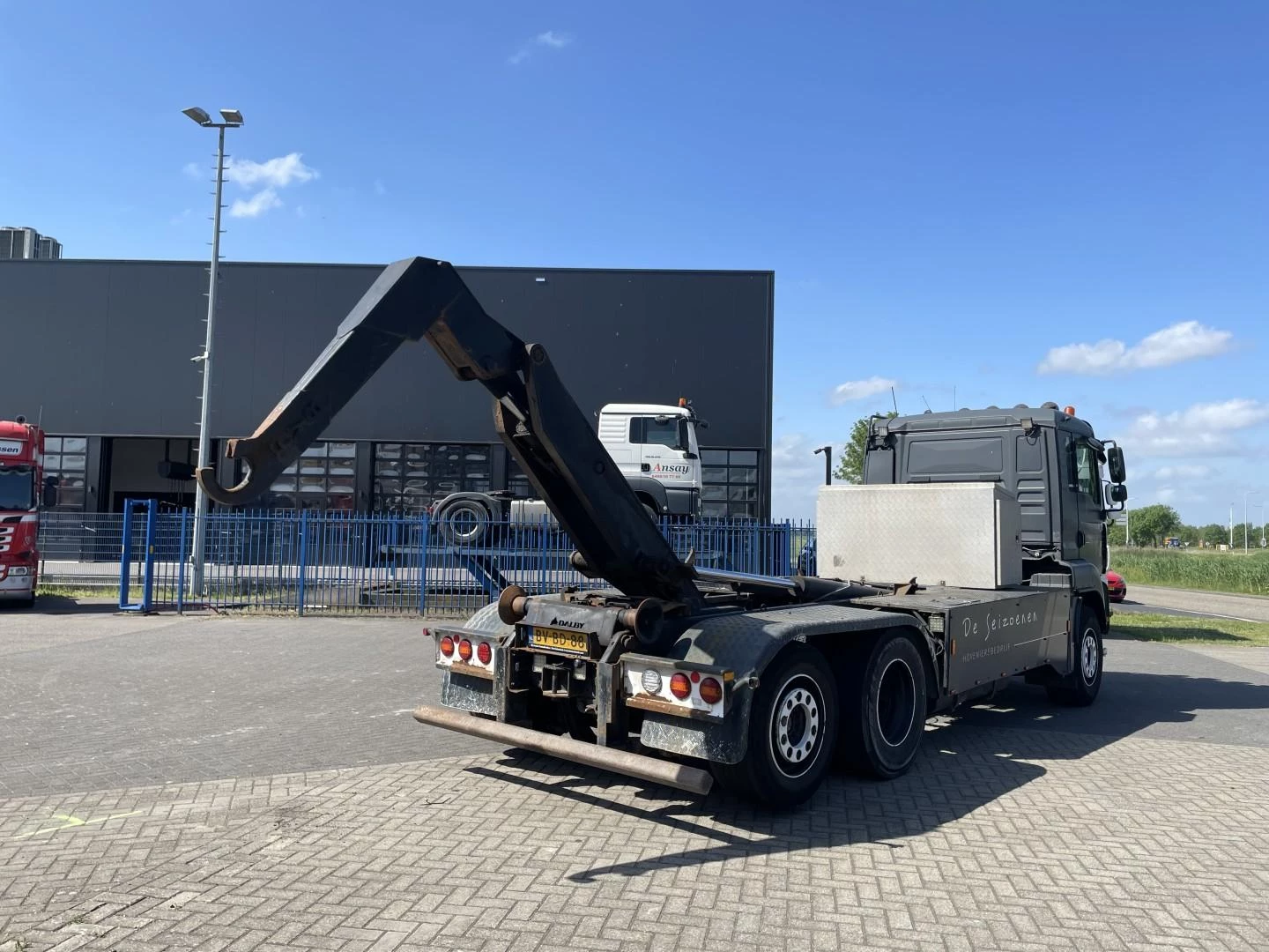 MAN TGA 2008 - 26.320 6X2-2 BL Bild 4