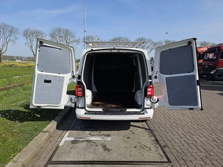 Volkswagen Transporter 2017 - 2.0 TDI image 11