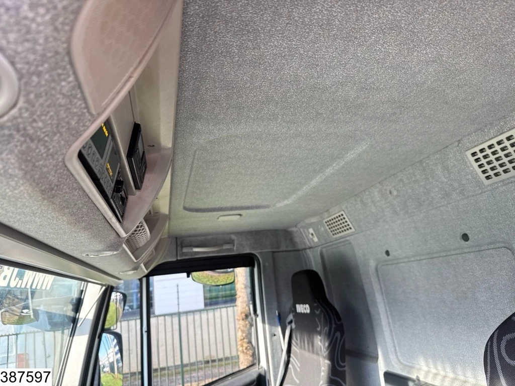 Iveco Stralis 2018 - 330 CNG CNG, EURO 6, Retarder, Manual imagem 9
